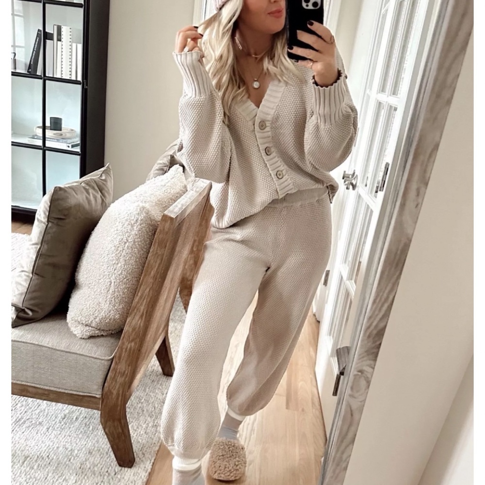 BEST Free People Hailee Cardi Set - Powder Sand - Picture 2 of 10